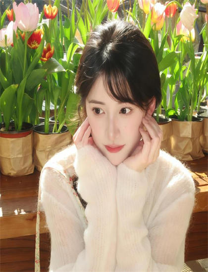 把关者们粤语在线观看_电影北京爱情故事_娘娘腔老师遇难记